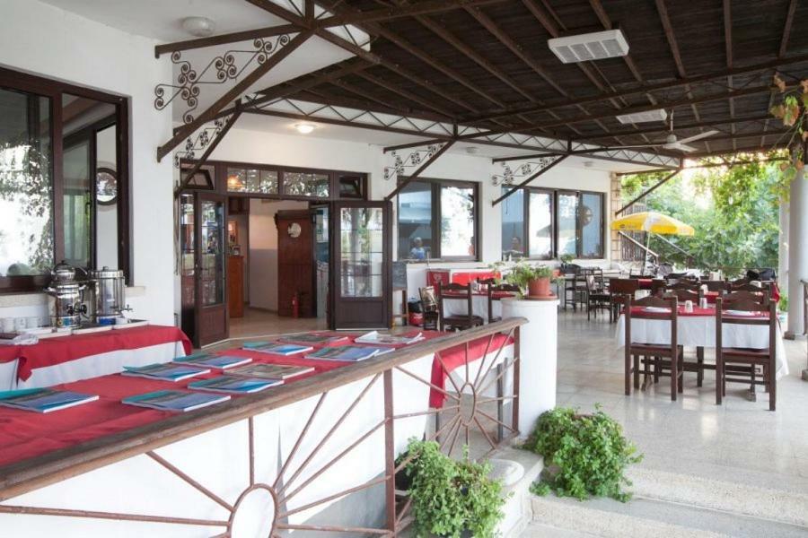 Balci Plaza Hotel And Balci Plaza Guest Bungalows Karpaz Peninsula Selenias Eksteriør bilde
